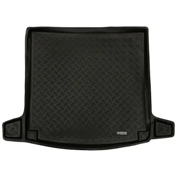 Gumowa mata samochodowa pasuje do Mercedes-Benz CLA II