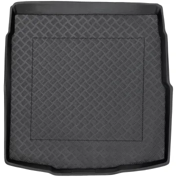 Gumowa mata samochodowa pasuje do Volkswagen Passat B8 2014-2021 Sedan, z kołem zapasowym (pełnowymiarowe)