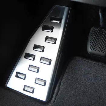 Podstopnica do Honda Civic 2012-2017 wersja 4-drzwiowa - Czarny poliuretan